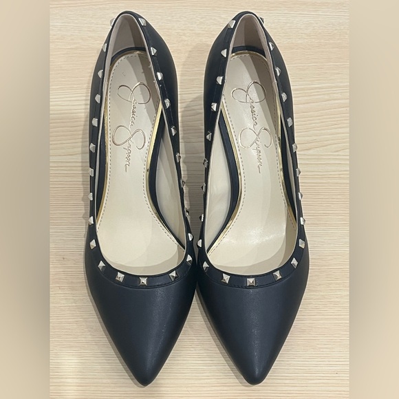 Jessica Simpson Shoes - Jessica Simpson Size 8 Black Pointy Toe Pumps with Gold Studs.